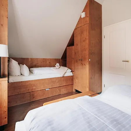 In For 7 Personen Holiday home