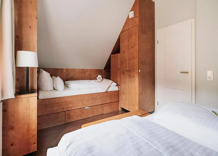 In For 7 Personen Semesterbostad